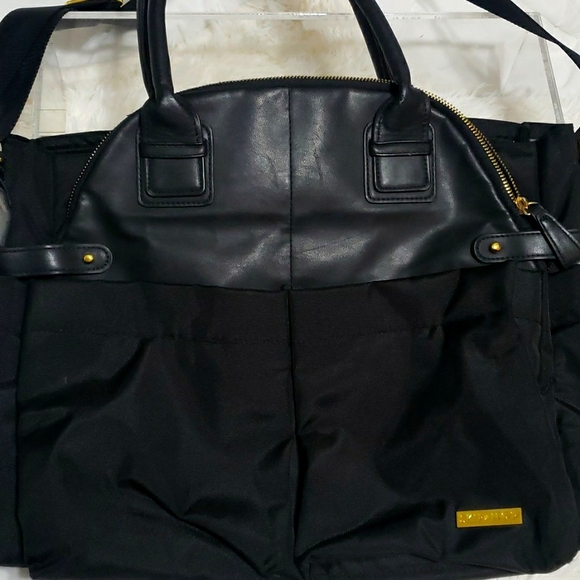 Skip Hop Chelsea Downtown Chic Diaper Satchel - Picture 9 of 12